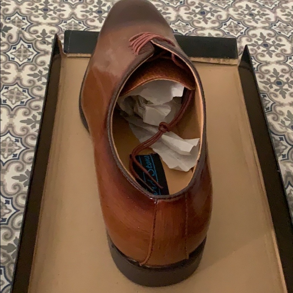 Brand new David stone classic shoes never worn